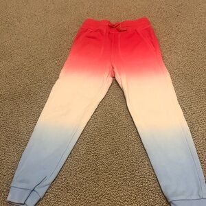 Vineyard vines sweats since small 7/8
